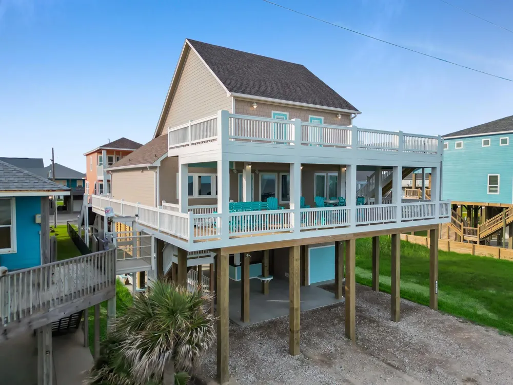 2627 Holiday Drive Crystal Beach, TX 77650