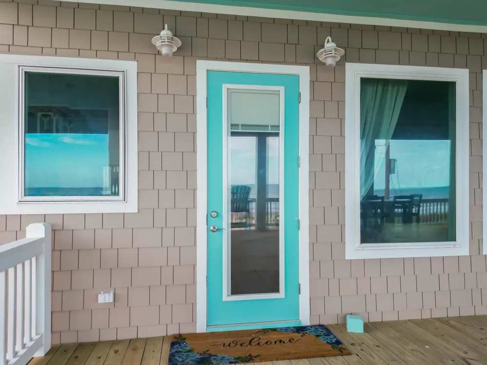 2627 Holiday Drive Crystal Beach, TX 77650