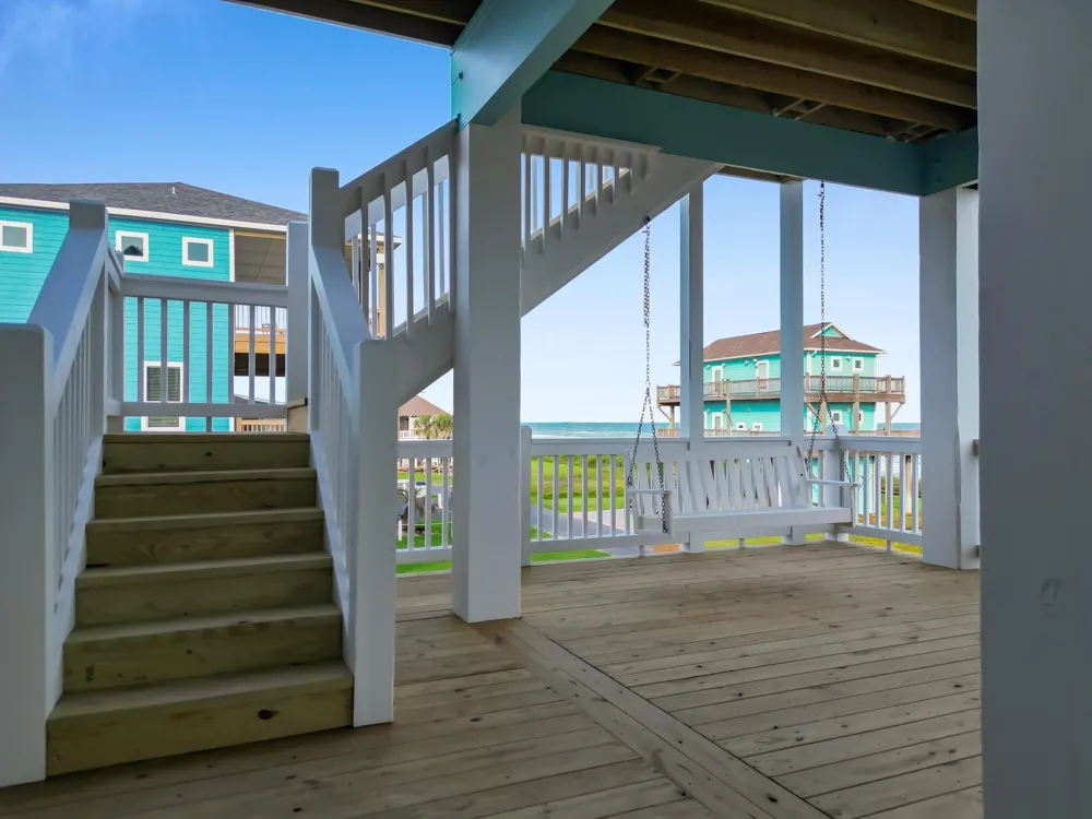 2627 Holiday Drive Crystal Beach, TX 77650