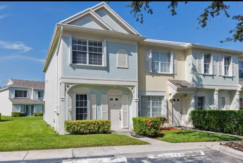 16640 Hemingway Dr #16640