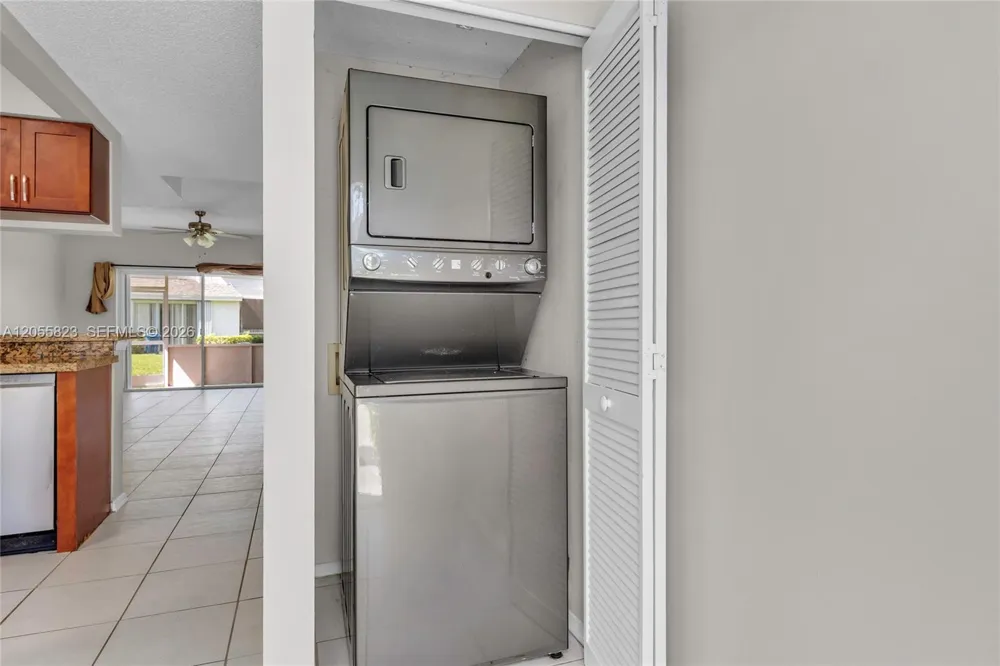 16640 Hemingway Dr #16640 Weston, FL 33326
