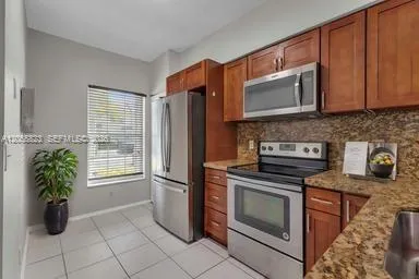 16640 Hemingway Dr #16640 Weston, FL 33326