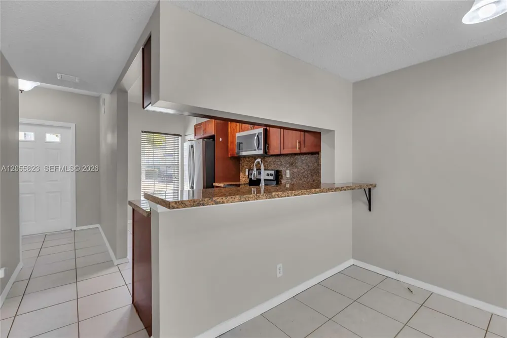 16640 Hemingway Dr #16640 Weston, FL 33326