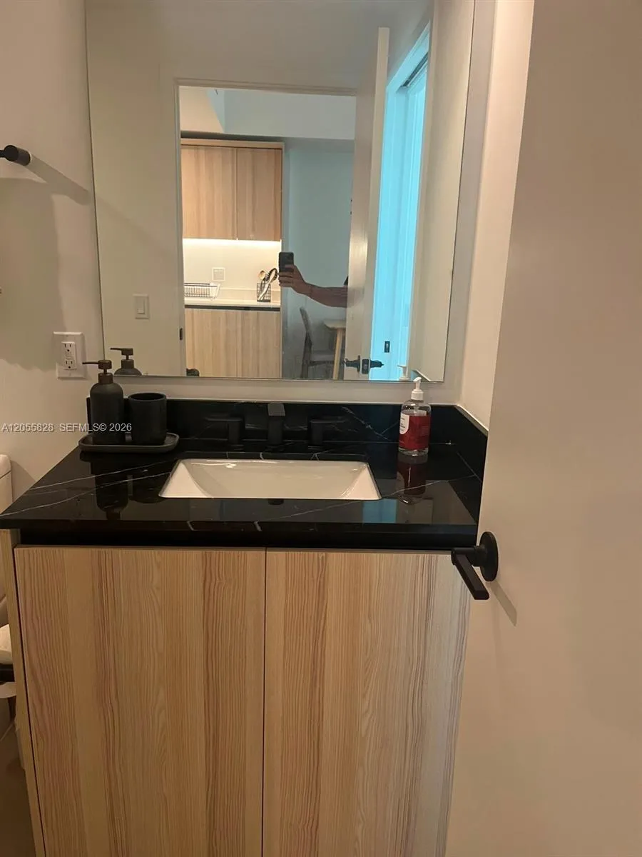 225 Miami Ave #2310 Miami, FL 33128
