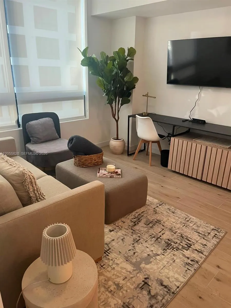 225 Miami Ave #2310 Miami, FL 33128