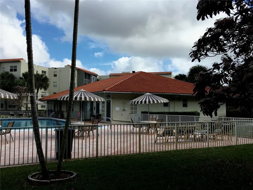 1800 SW 81st Ave #1118 North Lauderdale, FL 33068
