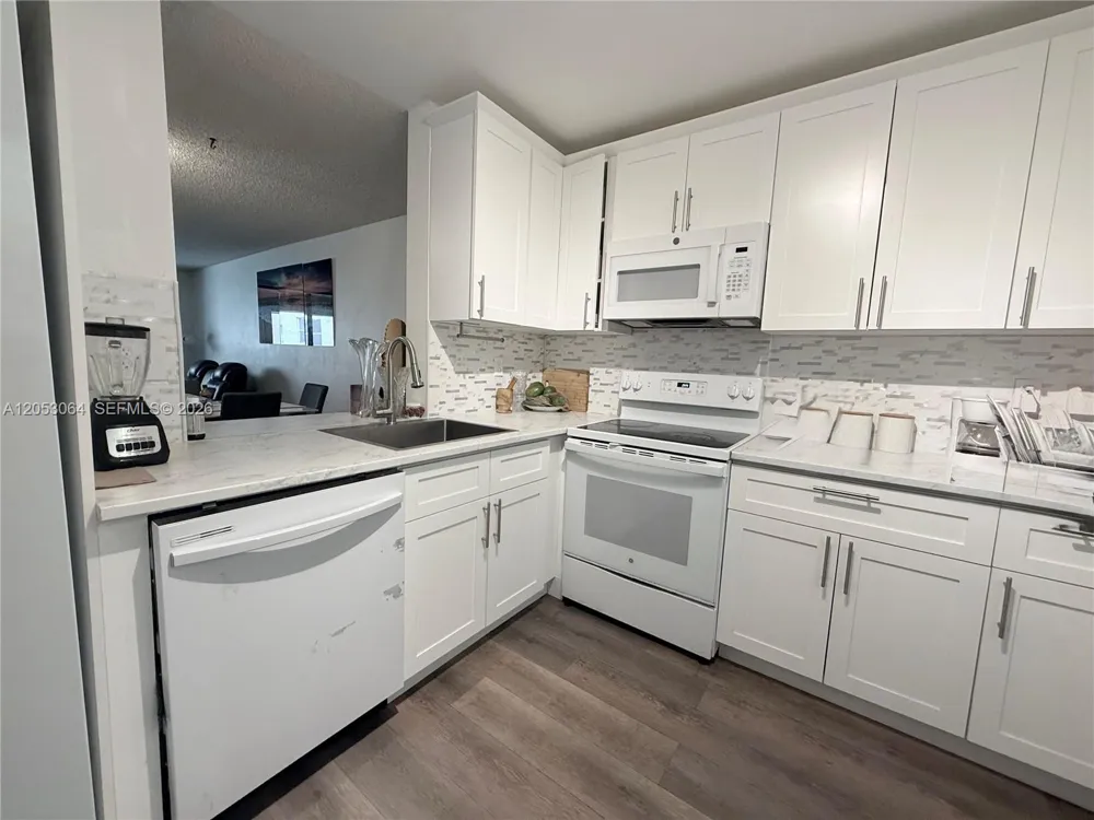 1800 SW 81st Ave #1118 North Lauderdale, FL 33068