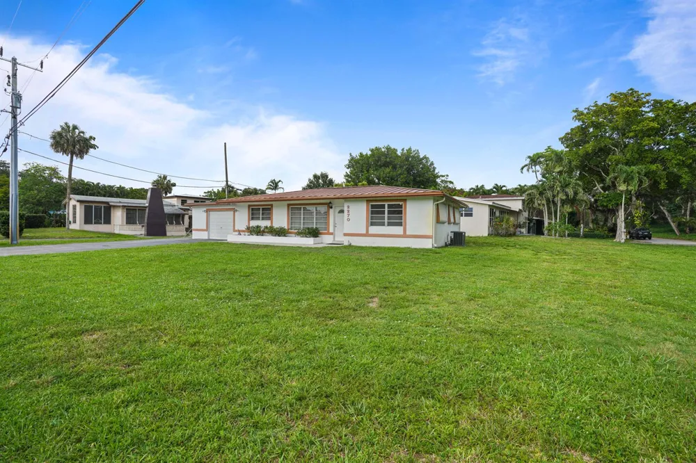 2270 SW 30TH TERRACE Fort Lauderdale, FL 33312