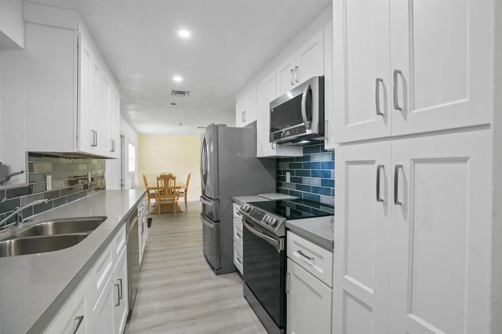2270 SW 30TH TERRACE Fort Lauderdale, FL 33312