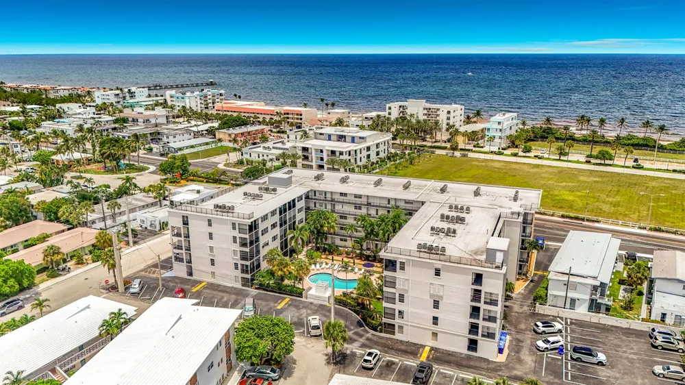 4117 Bougainvilla Drive #207 Lauderdale By The Sea, FL 33308