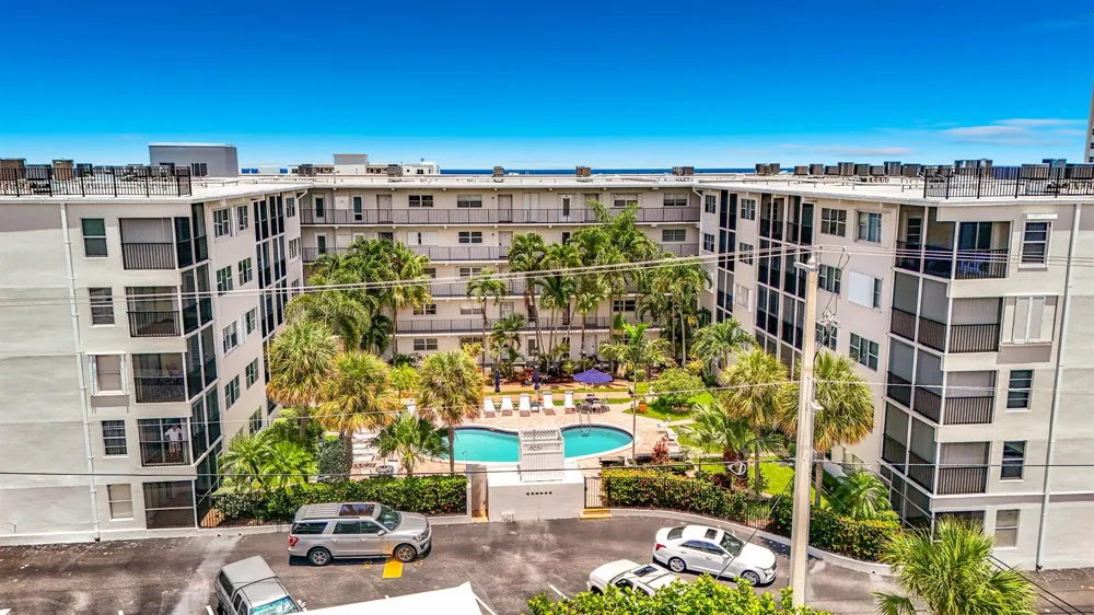 4117 Bougainvilla Drive #207 Lauderdale By The Sea, FL 33308