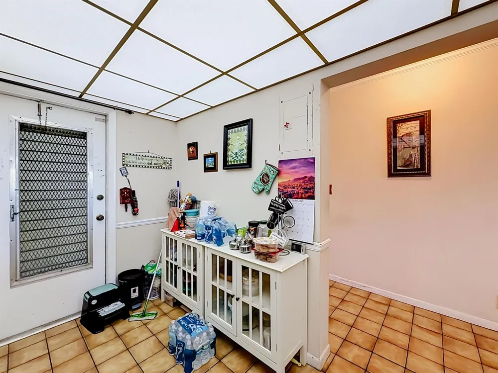 4117 Bougainvilla Drive #207 Lauderdale By The Sea, FL 33308