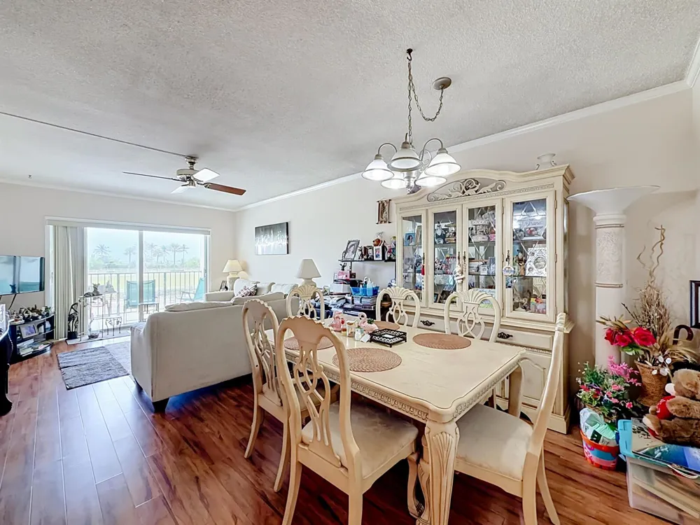 4117 Bougainvilla Drive #207 Lauderdale By The Sea, FL 33308
