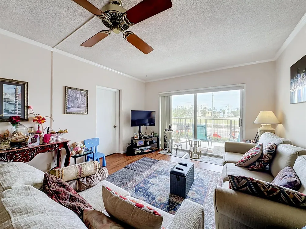 4117 Bougainvilla Drive #207 Lauderdale By The Sea, FL 33308