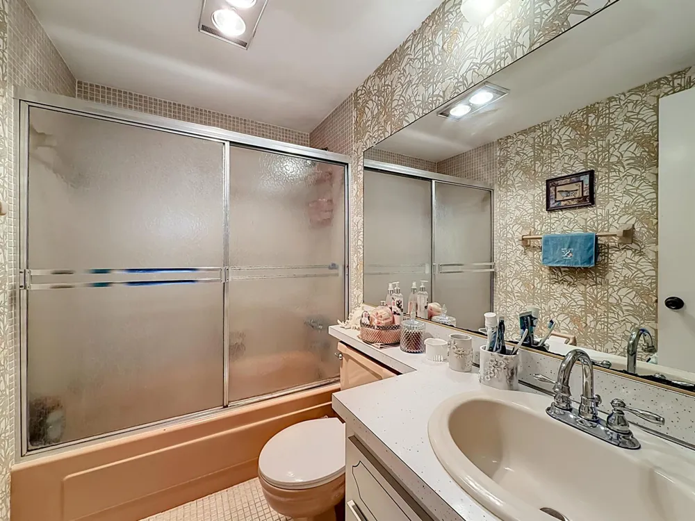 4117 Bougainvilla Drive #207 Lauderdale By The Sea, FL 33308