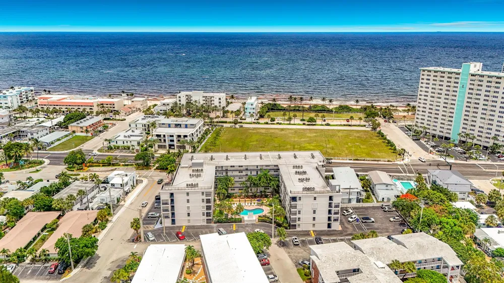 4117 Bougainvilla Drive #207 Lauderdale By The Sea, FL 33308