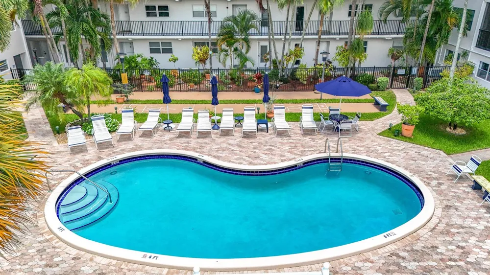 4117 Bougainvilla Drive #207 Lauderdale By The Sea, FL 33308