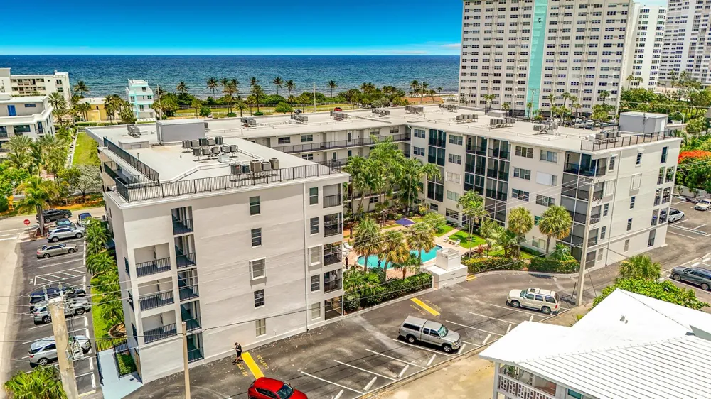 4117 Bougainvilla Drive #207 Lauderdale By The Sea, FL 33308