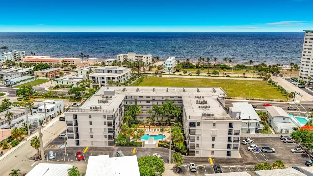 4117 Bougainvilla Drive #207 Lauderdale By The Sea, FL 33308