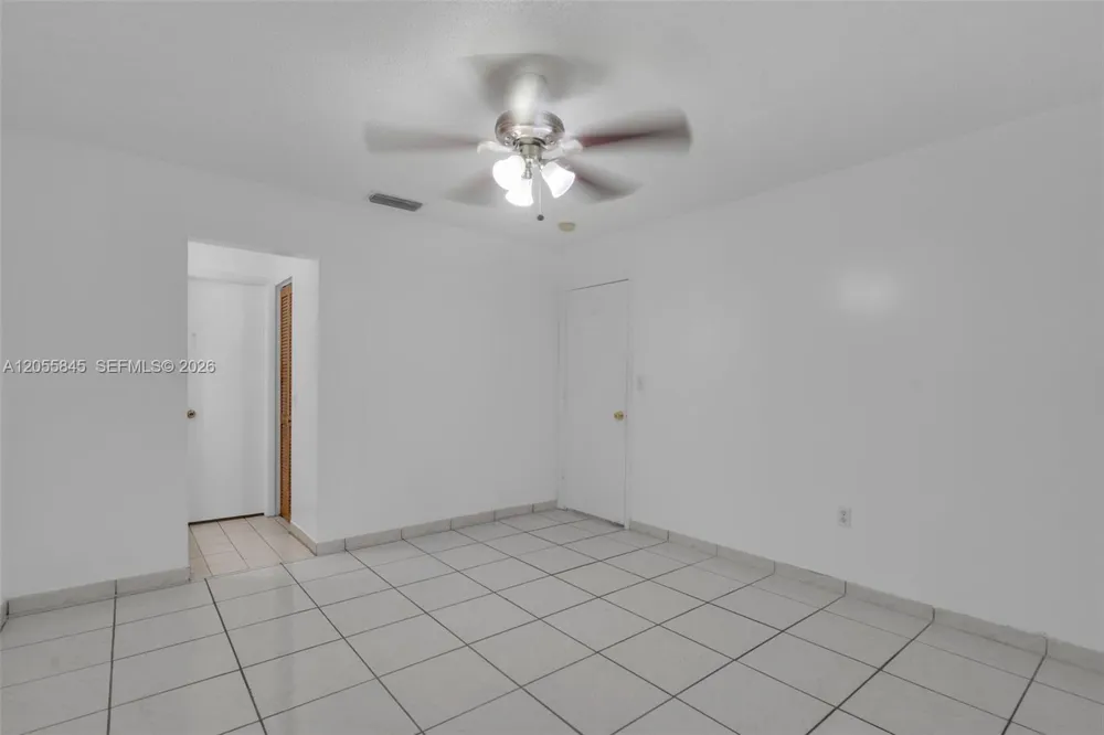 8851 NW 119th St #3112-3 Hialeah Gardens, FL 33018
