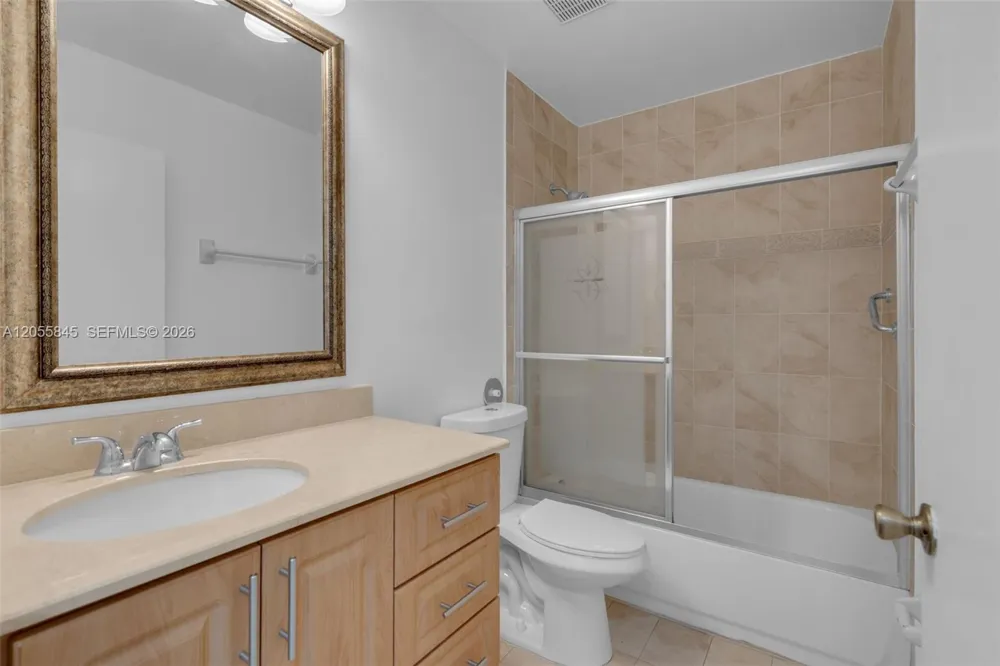 8851 NW 119th St #3112-3 Hialeah Gardens, FL 33018