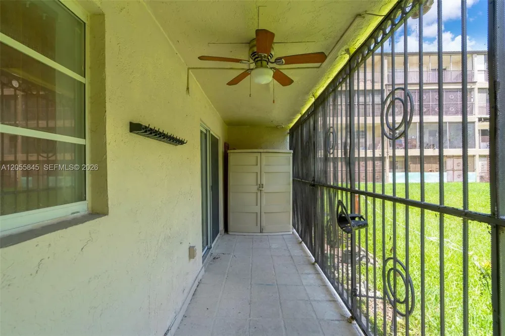 8851 NW 119th St #3112-3 Hialeah Gardens, FL 33018