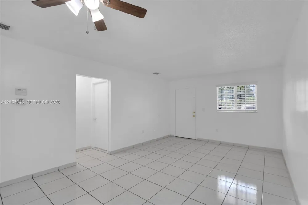 8851 NW 119th St #3112-3 Hialeah Gardens, FL 33018
