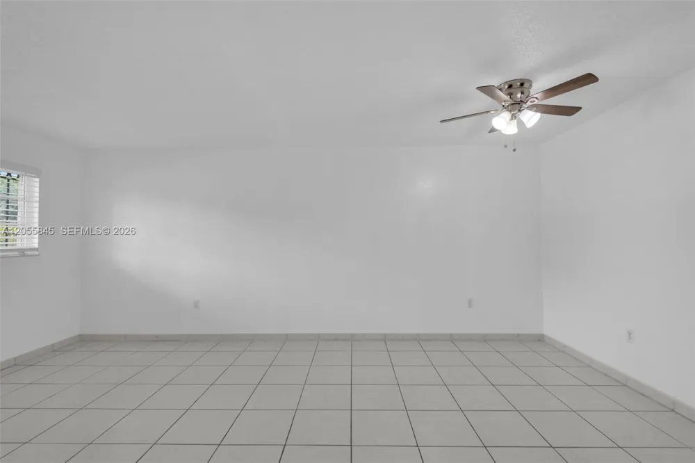 8851 NW 119th St #3112-3 Hialeah Gardens, FL 33018