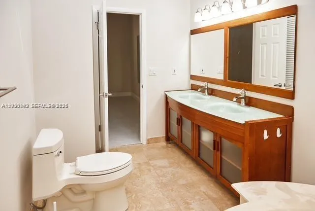 347 Leslie Dr Hallandale Beach, FL 33009