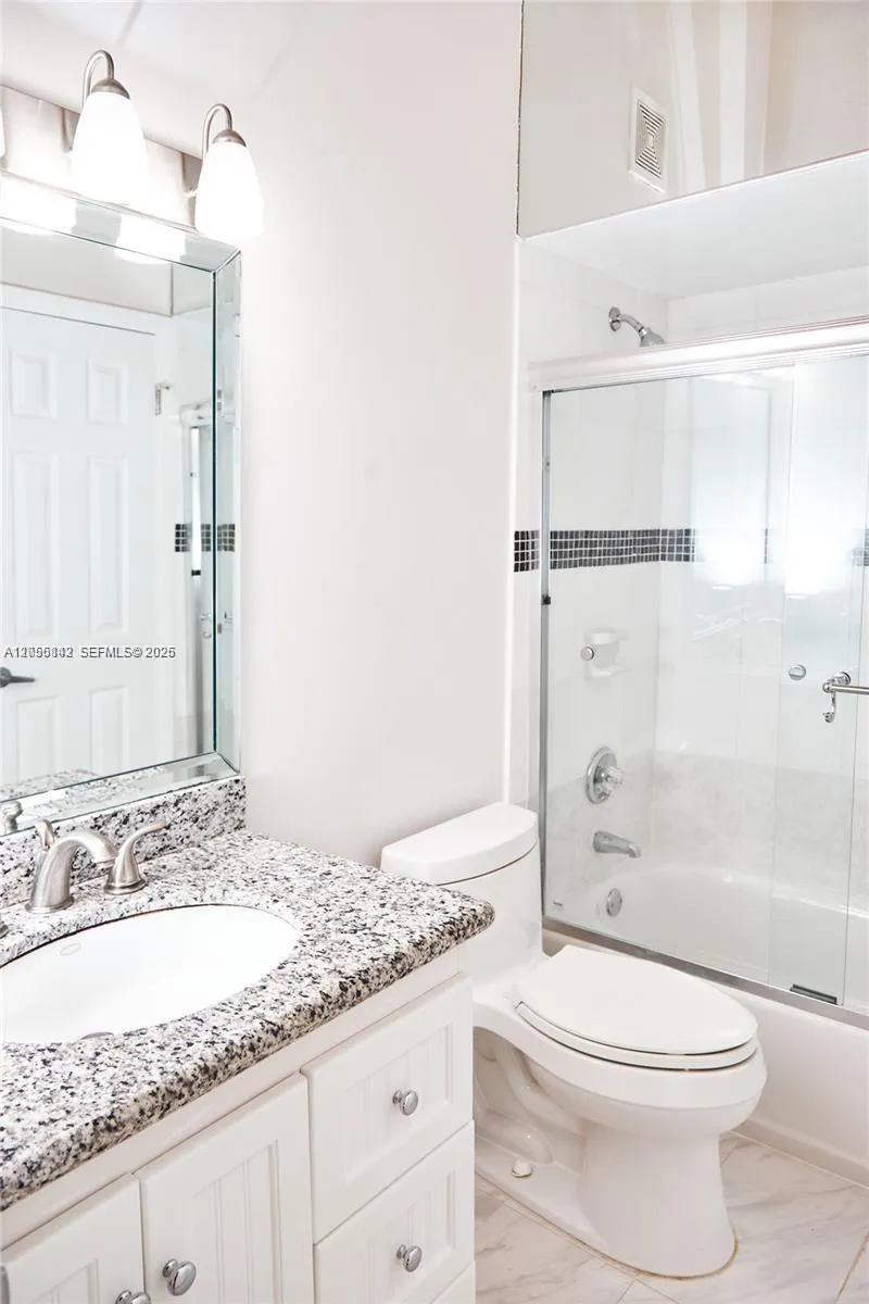 347 Leslie Dr Hallandale Beach, FL 33009
