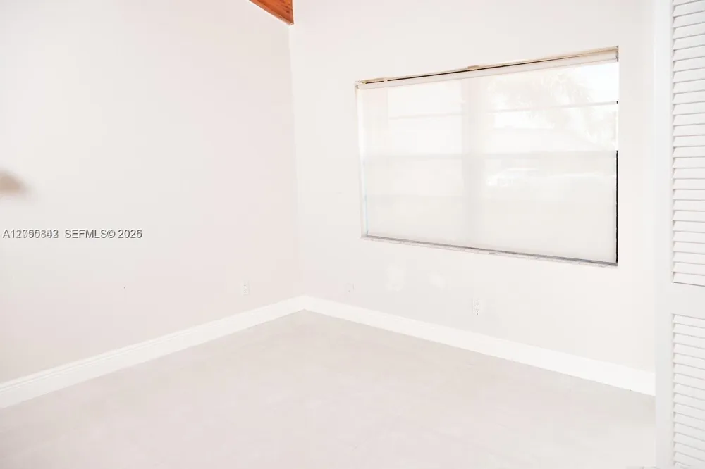 347 Leslie Dr Hallandale Beach, FL 33009