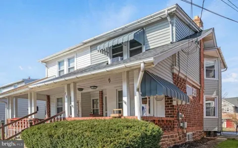 218 GREEN STREET