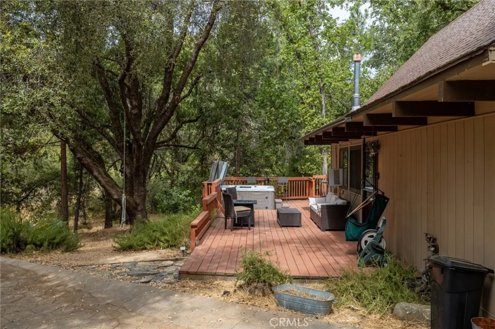 5655 Harris Cut Off Mariposa, CA 95338