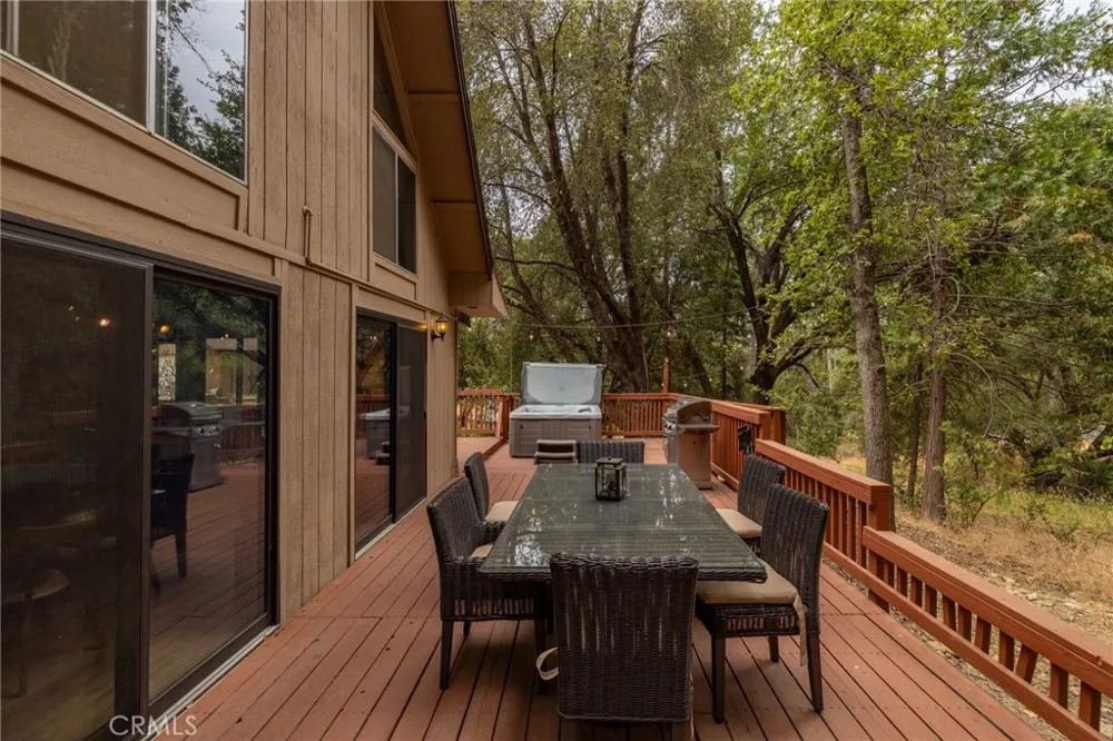5655 Harris Cut Off Mariposa, CA 95338