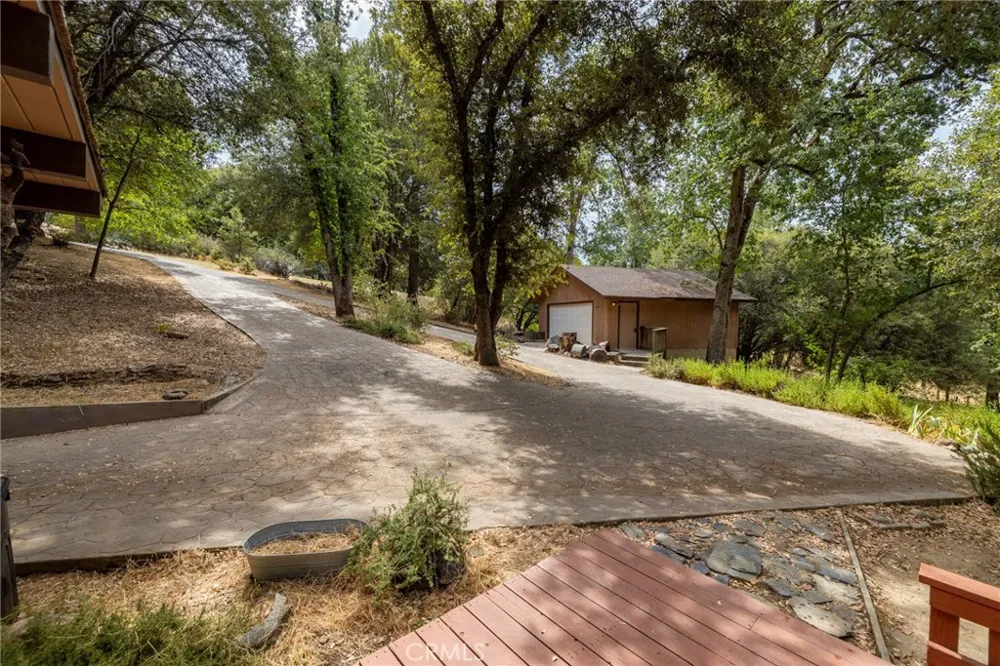 5655 Harris Cut Off Mariposa, CA 95338