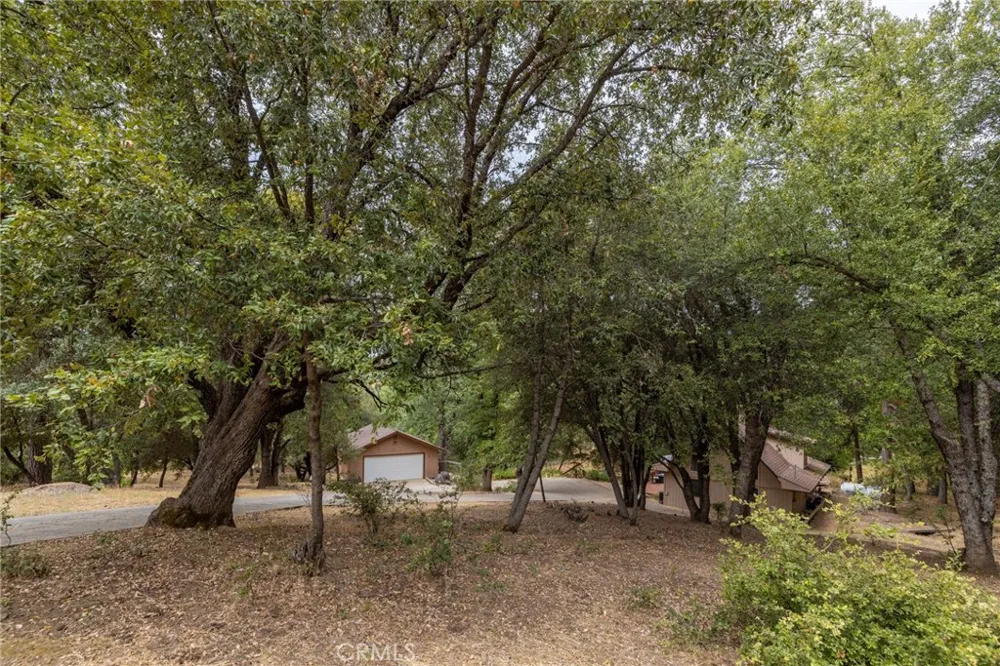 5655 Harris Cut Off Mariposa, CA 95338