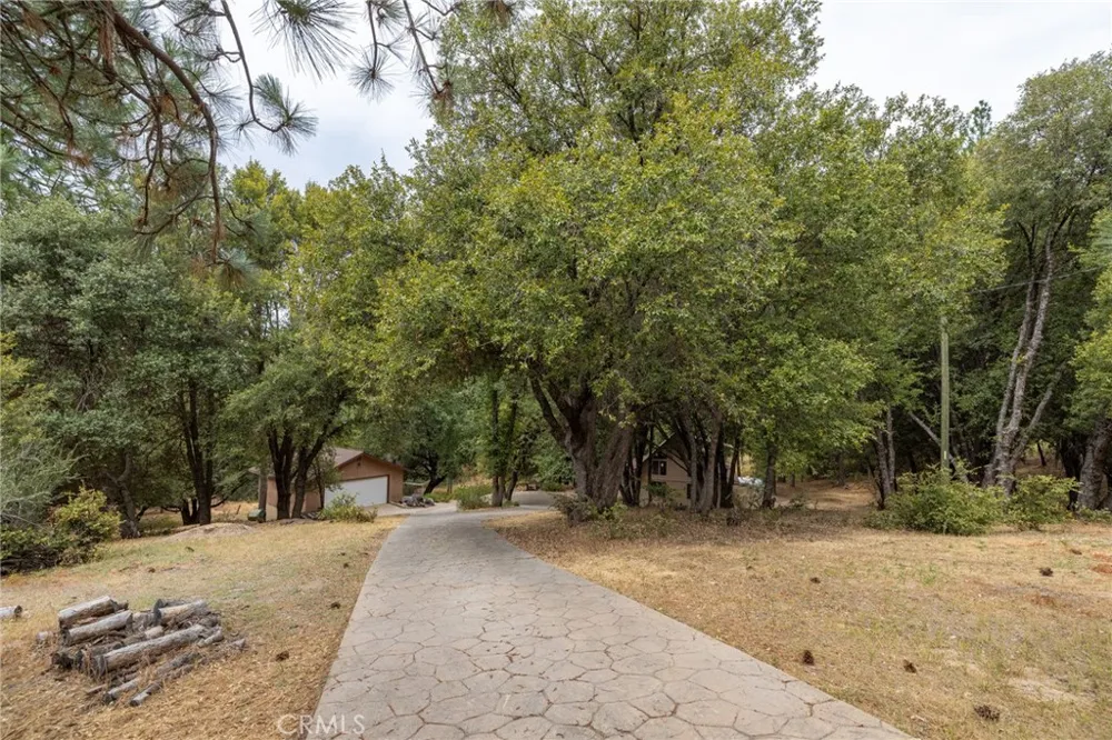 5655 Harris Cut Off Mariposa, CA 95338