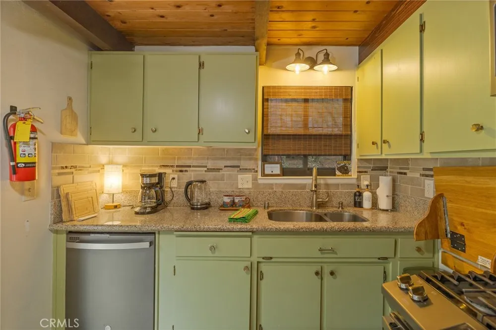 5655 Harris Cut Off Mariposa, CA 95338