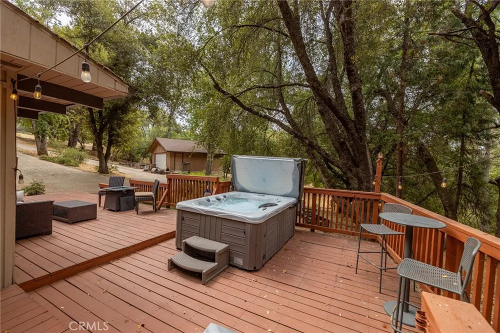 5655 Harris Cut Off Mariposa, CA 95338