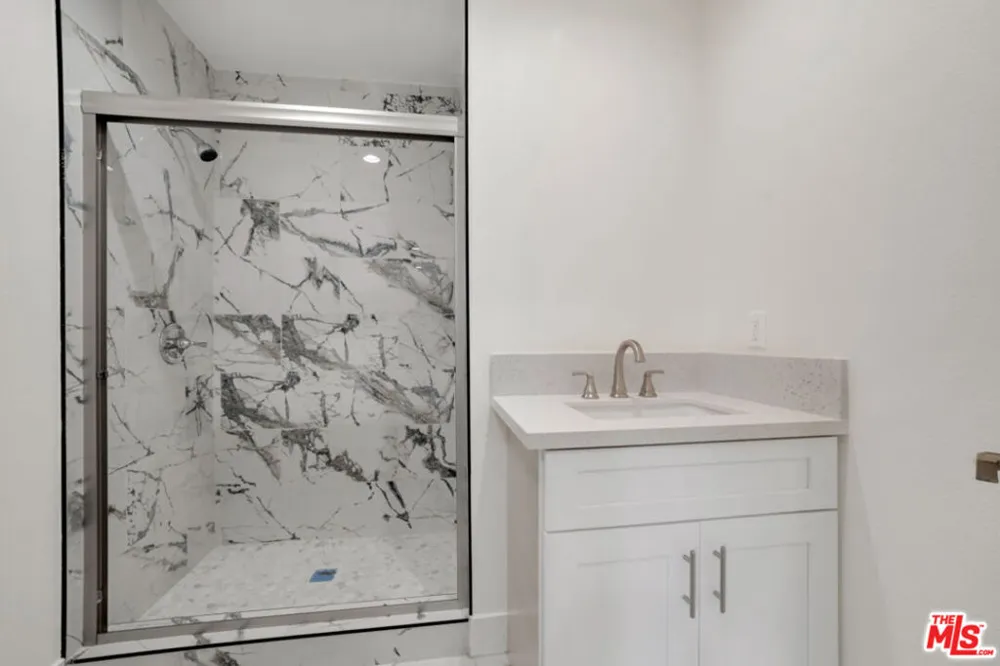529 W 90th Street Los Angeles, CA 90044