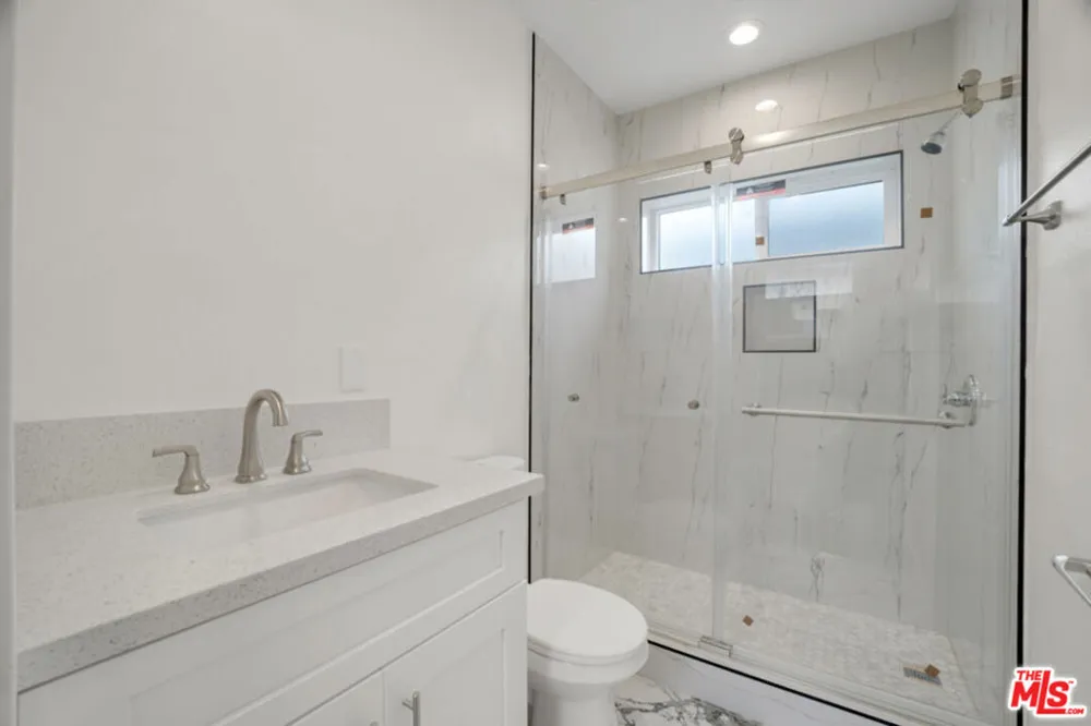 529 W 90th Street Los Angeles, CA 90044