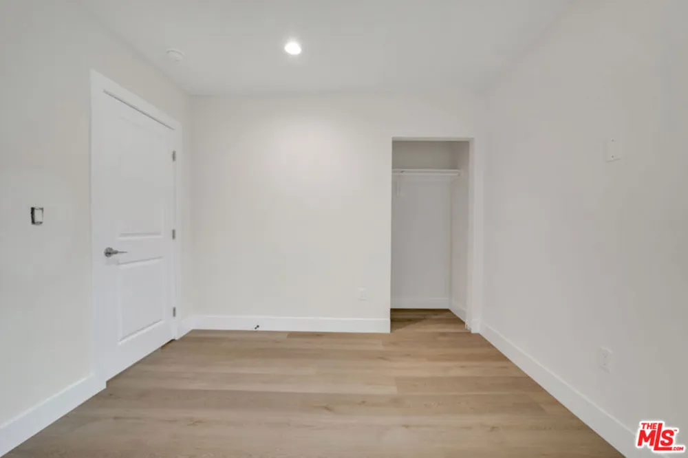 529 W 90th Street Los Angeles, CA 90044