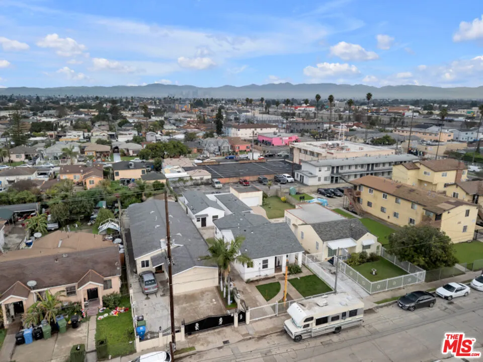 529 W 90th Street Los Angeles, CA 90044