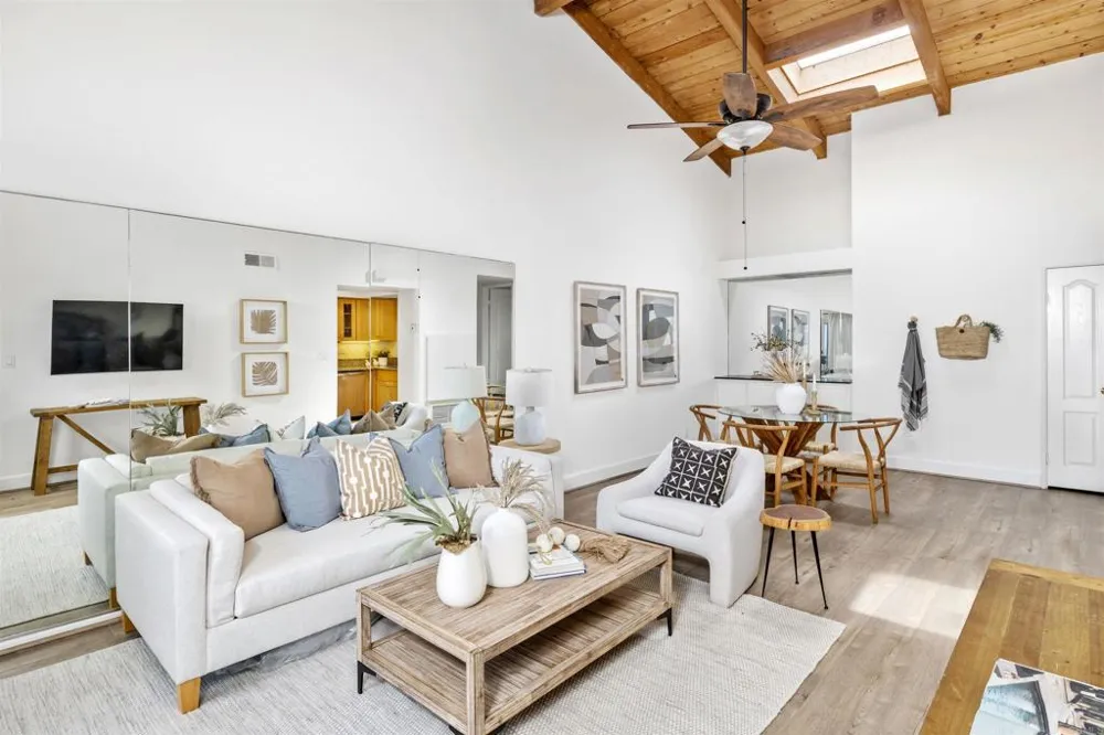 940 Sealane Drive #9 Encinitas, CA 92024