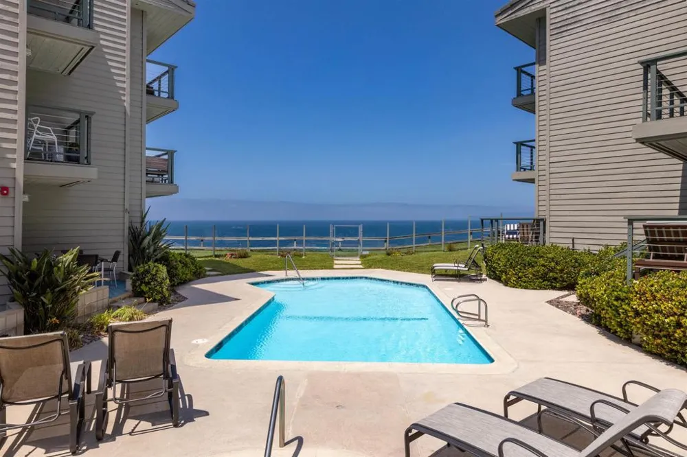 940 Sealane Drive #9 Encinitas, CA 92024
