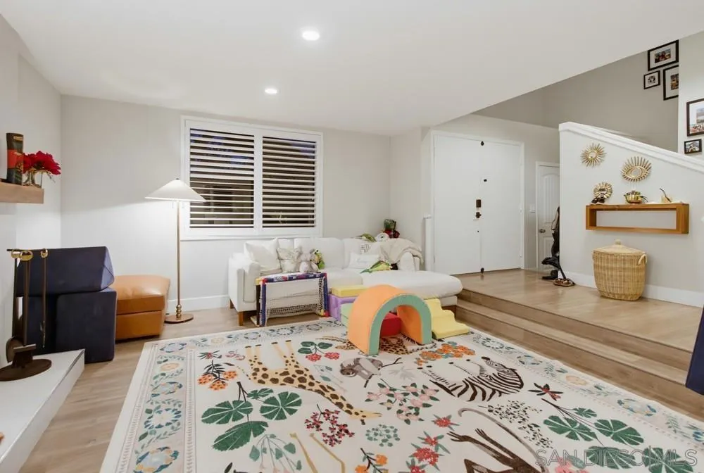 8140 Hillandale San Diego, CA 92120