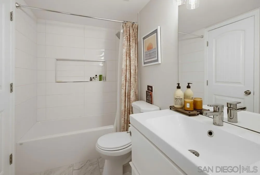 8140 Hillandale San Diego, CA 92120