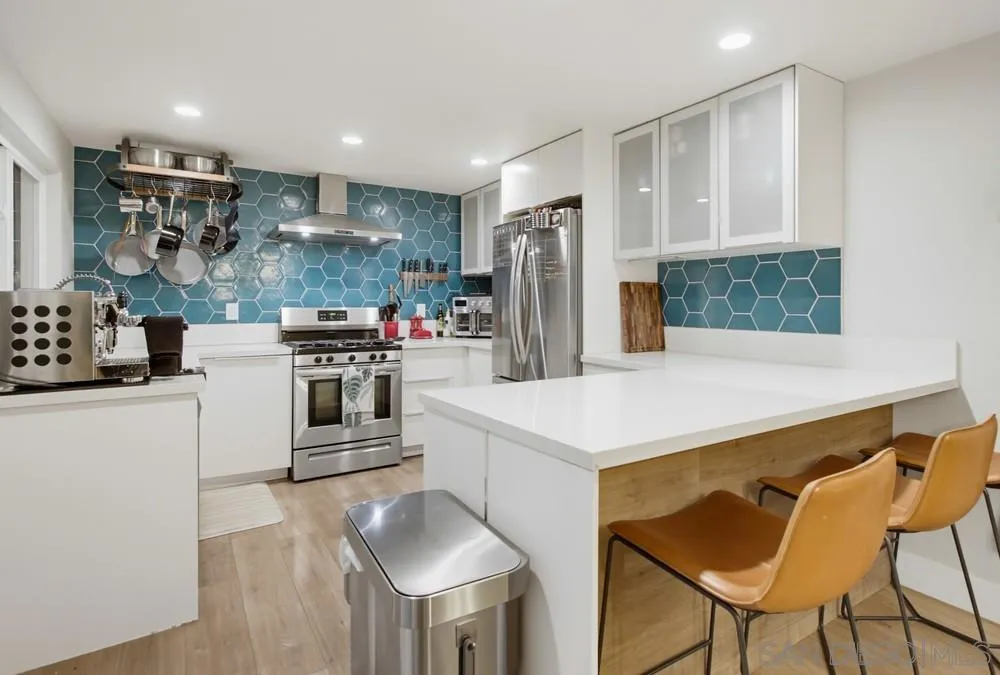 8140 Hillandale San Diego, CA 92120