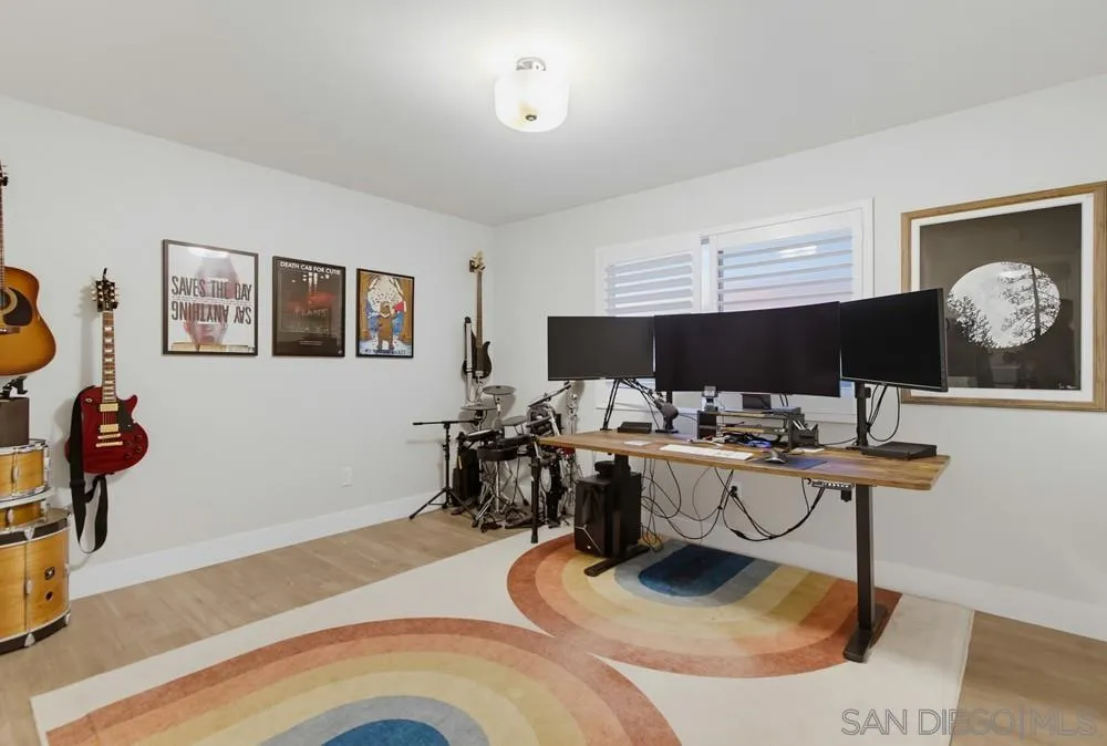 8140 Hillandale San Diego, CA 92120