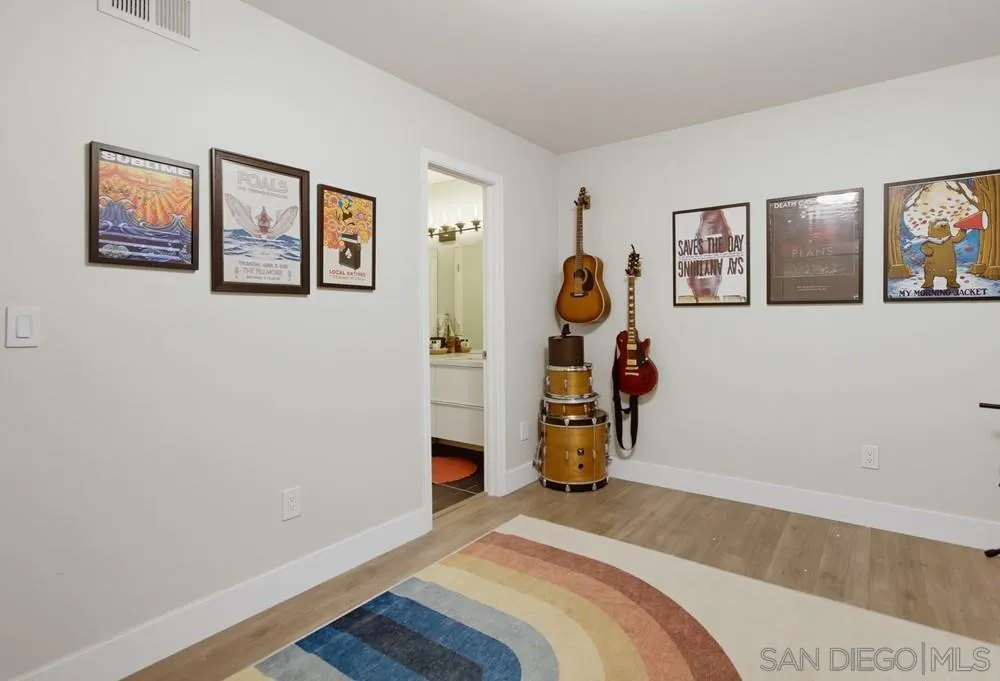 8140 Hillandale San Diego, CA 92120